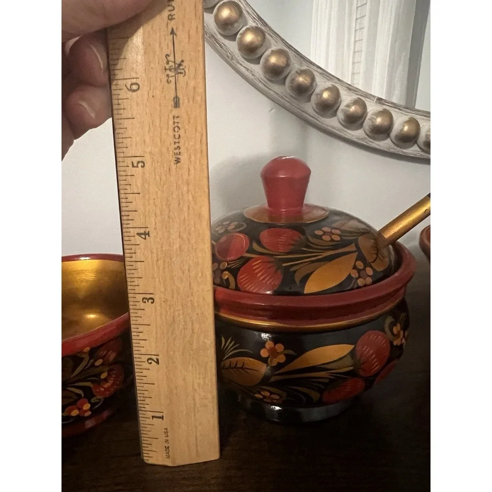 N/A vintage hand